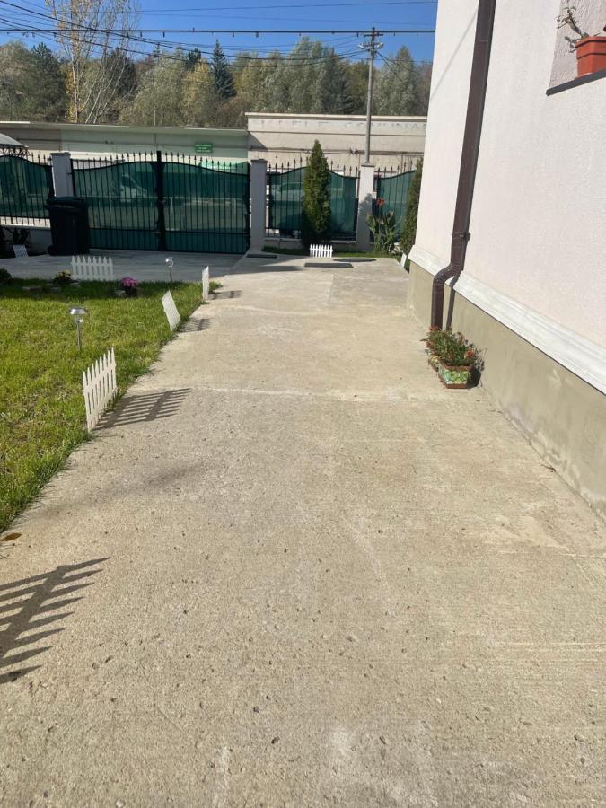Casa Roa Hotel Slănic Buitenkant foto